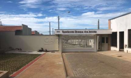 Casa em condomínio com 2 dormitórios em Água Vermelha