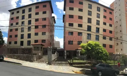 Apartamento com 2 dormitórios no Centro próximo ao Poupa Tempo em São Carlos