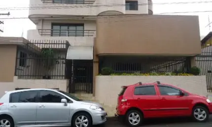 Apartamento com 3 dormitórios e 1 suíte no Centro próximo ao Passarinho Hortifrúti em São Carlos