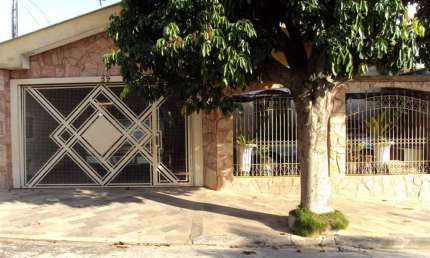 Casa com 6 quartos à venda na Rua José Fernandes Nunes, 59, Vila Santa Madre Cabrini, São Carlos