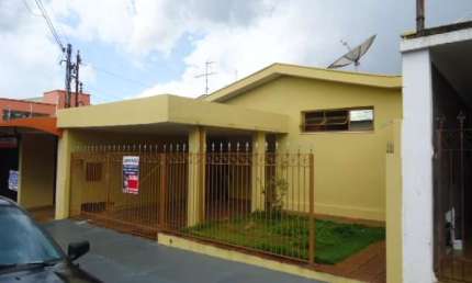 Casa com 3 quartos à venda na Rua Rafael de Abreu Sampaio Vidal, 1944, Centro, São Carlos