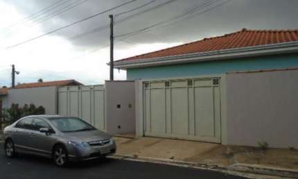 Casa comercial ou residencial no Parque dos Timburis próxima a Havan em São Carlos