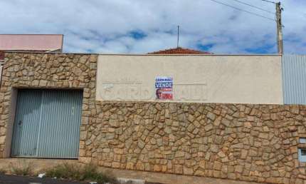 Casa com 3 quartos à venda na Avenida Vinte e Dois de Agosto, 394, Vila Xavier (Vila Xavier), Araraquara