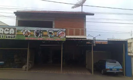 Casa com 3 quartos à venda na Rua Itália, Salão Comercial, 1104, Centro, Araraquara