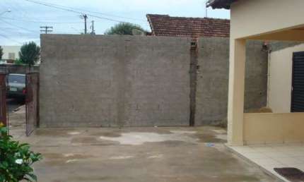 Casa com 2 quartos à venda na Rua Visconde De Pelotas, C, 40, Centro, Ibaté