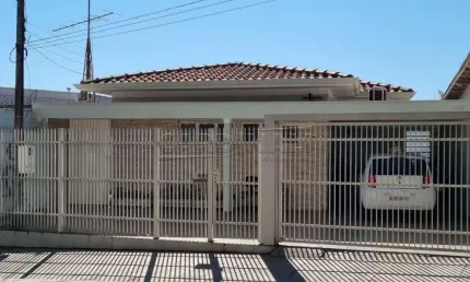 Casa com 3 quartos à venda na Avenida Teixeira de Barros, 193, Vila Prado, São Carlos