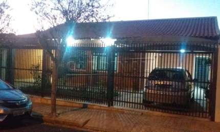 Casa com 3 quartos à venda na Avenida Professor Eugênio Francisco Malaman - De 650/651 A, 772, Jardim Santa Angelina, Araraquara