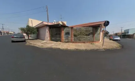 Casa com 2 quartos à venda na Rua Domingos Juliano, Parte A, 1045, Jardim Munique, São Carlos