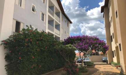 Apartamento com 3 dormitórios sendo 1 suíte no Nova Sta. Paula em São Carlos