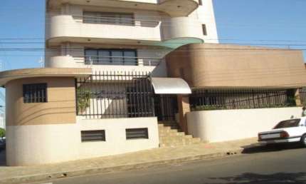 Apartamento com 2 dormitórios e 2 suítes na Vila Monteiro próximo ao Passarinho Hortifrúti em São Carlos