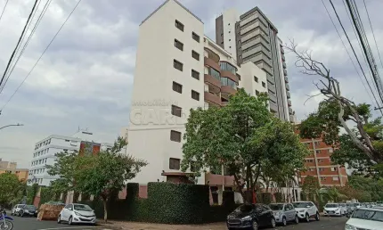 Apartamento com 3 dormitórios e 1 suíte no Parque Santa Mônica próximo ao Hospital Santa Casa em São Carlos