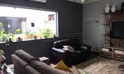 Casa com 3 quartos à venda na Rua Dr Cândido Rodrigues, 783, Centro, Descalvado