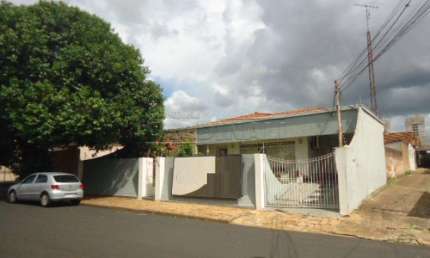 Casa com 3 quartos à venda na Rua Vinte e Oito de Setembro, 2668, Vila Elizabeth, São Carlos