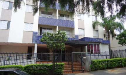 Apartamento com 2 dormitórios e 1 suíte no Centro próximo ao São Carlos Clube