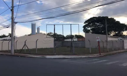 Terreno à venda na Rua Luiz Soler, s/n, Jardim Arco-Íris, Araraquara