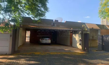 Casa com 8 quartos para alugar na Avenida Espanha, 968/980, Centro, Araraquara