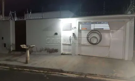 Casa com 3 quartos à venda na Avenida Adayl Ramalho de Mendonça, 674, Cidade Jardim, Araraquara