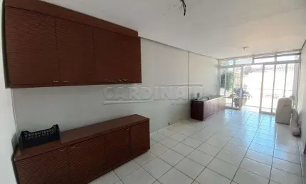 Casa com 3 quartos para alugar na Rua General Osório, 1075, Jardim São Carlos, São Carlos