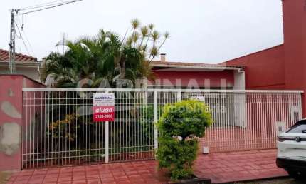 Casa com 3 quartos para alugar na Rua Humaitá, 1963, Centro, Araraquara