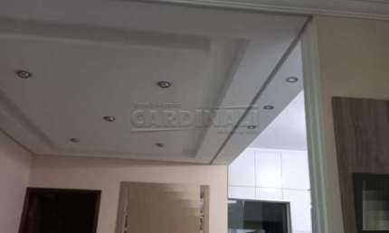 Casa com 2 quartos à venda na Rua Humberto Manelli, 36, Jardim Gibertoni, São Carlos