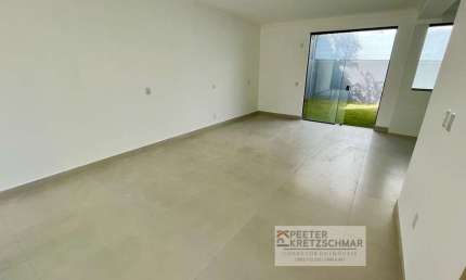 Sobrado Geminado para Venda em Costa e Silva Joinville-SC
