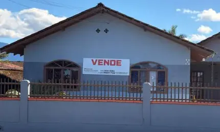 Casa com 3 quartos à venda na Servidão Maia, 24, Morro do Meio, Joinville