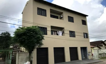 Sobrado Padrão para Venda em Boehmerwald Joinville-SC