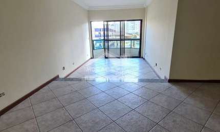 Apartamento ENORME no Forte, 3 Dormitórios, Confira na Imobiliária em Praia Grande.