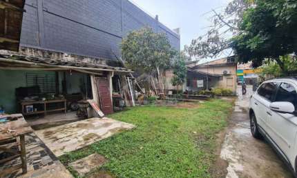 Terreno COMERCIAL na Aviação, 650 m² em Avenida Principal, Confira na Imobiliária em Praia Grande.
