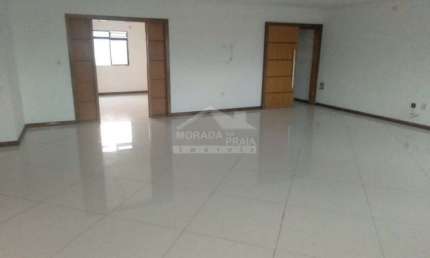 Prédio COMERCIAL na Vila Tupiri, 3 pavimentos de salas, confira na Praia Grande - SP.