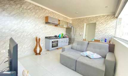 Apartamento de 1 dormitório mobiliado a 300 mts do mar, lazer Só na imobiliária em Praia Grande