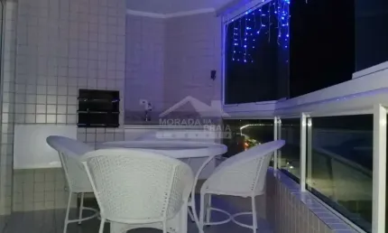 Apartamento Mirim de 2 dormitórios, sacada, lazer, confira em Praia Grande.