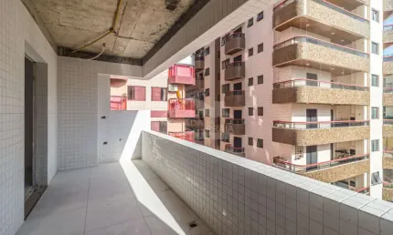 Apartamento na tupi, 2 dormitórios, 1 suíte, sacada, lazer, confira em praia grande.