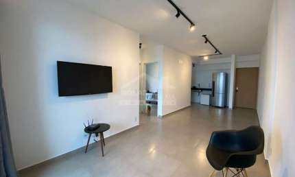 Apartamento SEMI MOBILIADO no Forte, 2 dormitórios, sacada gourmet, confira em Praia Grande.