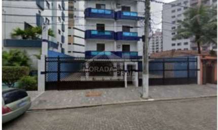 Apartamento 2 suítes, prédio 3 andares, 200 metros da praia, confira na imobiliária em Praia Grande.