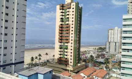 Apartamento, 2 dormitórios, sendo 1 suíte, Sala 2 ambientes com sacada Vista Mar.
