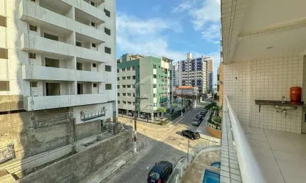 Apartamento na Aviação há duas quadras da praia, frente rua porteira fechada .