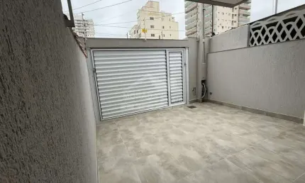 Sobrado novo na ocian, alto padrão com 3 dormitórios, confira na imobiliária em praia grande.