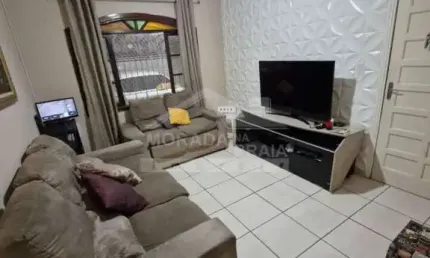 Ótima casa na tupi, 2 dormitórios, 2 vagas, confira em praia grande.