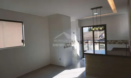 Casa DUPLEX em Condomínio Fechado na Mirim, 2 suítes, confira em Praia Grande.
