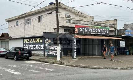 Lojas comerciais e 02 apartementos!! Só na imobiliária em Praia Grande