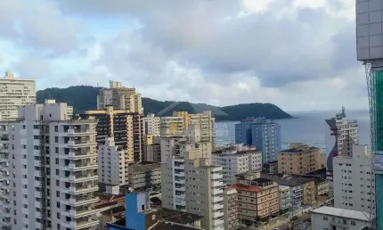 Apartamento todo MOBILIADO no CENTRO do Boqueirão, 3 suítes, lazer, confira em Praia Grande.