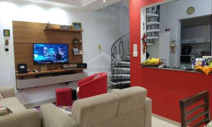 Casa de condominio de 2 dormitórios na Guilhermina, Praia Grande, SP.