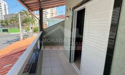 Sobrado na Vila Tupi de 3 dormitórios, piscina, confira em Praia Grande.