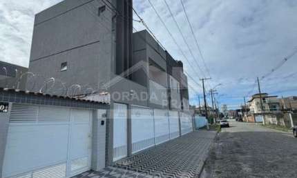 Casa TÉRREA de Condomínio Fechado no CENTRO do Boqueirão , 1 dormitório, confira em Praia Grande.