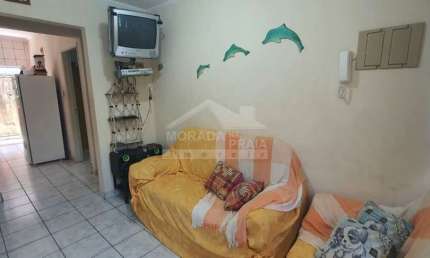 Casa de condomínio de 1 dormitório na Guilhermina a 100 metros da praia