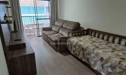 Apartamento na Tupi, 2 dormitórios, sacada, piscina, confira na imobiliária em Praia Grande.