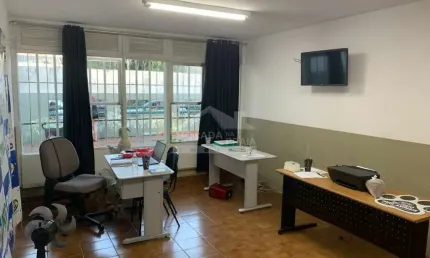 Casa comercial com 1 sala para alugar na Tupi, Praia Grande 