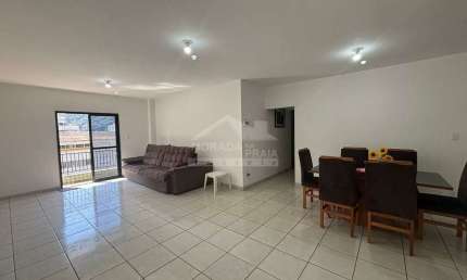 Apartamento MOBILIADO no Forte, 2 dormitórios, excelente localização, confira em Praia Grande.