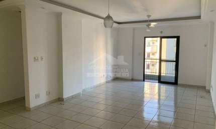 Apartamento de 3 dormitórios no canto do Forte em Praia Grande